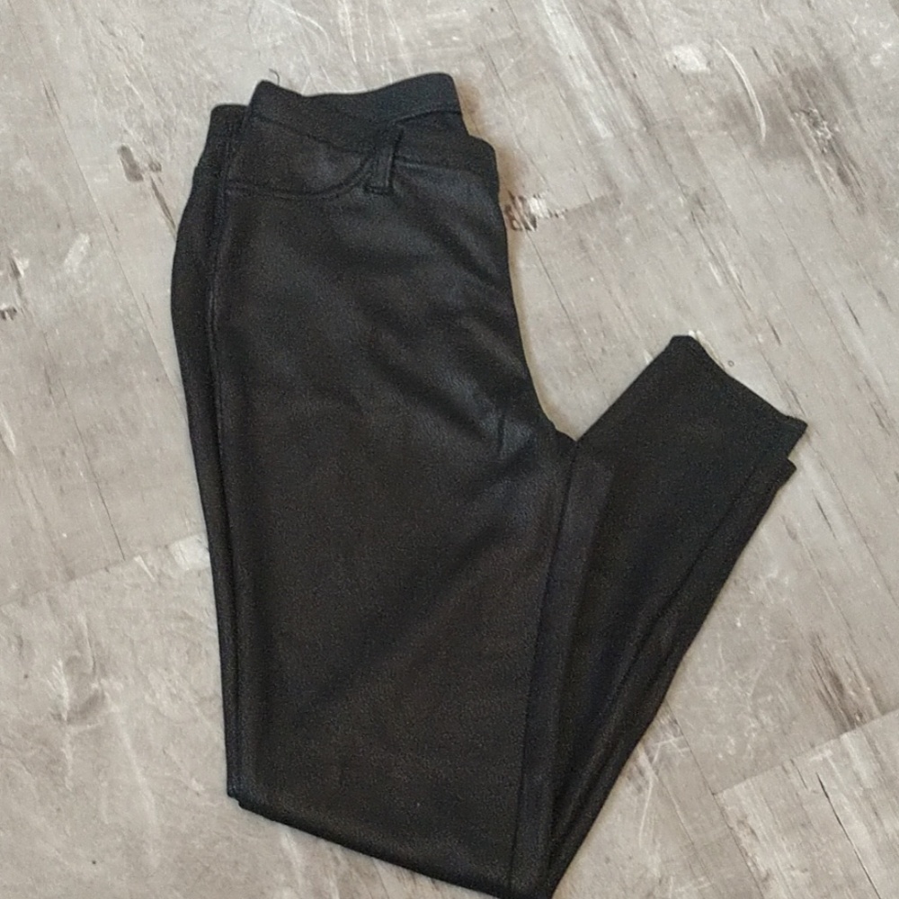 Faux leather leggings
